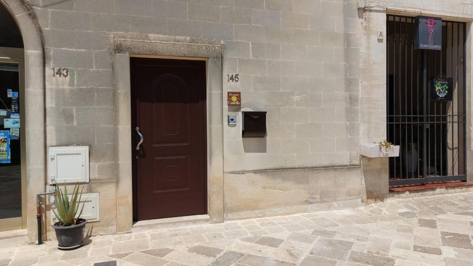 Casa Vacanze Fronte Castello マルターノ エクステリア 写真
