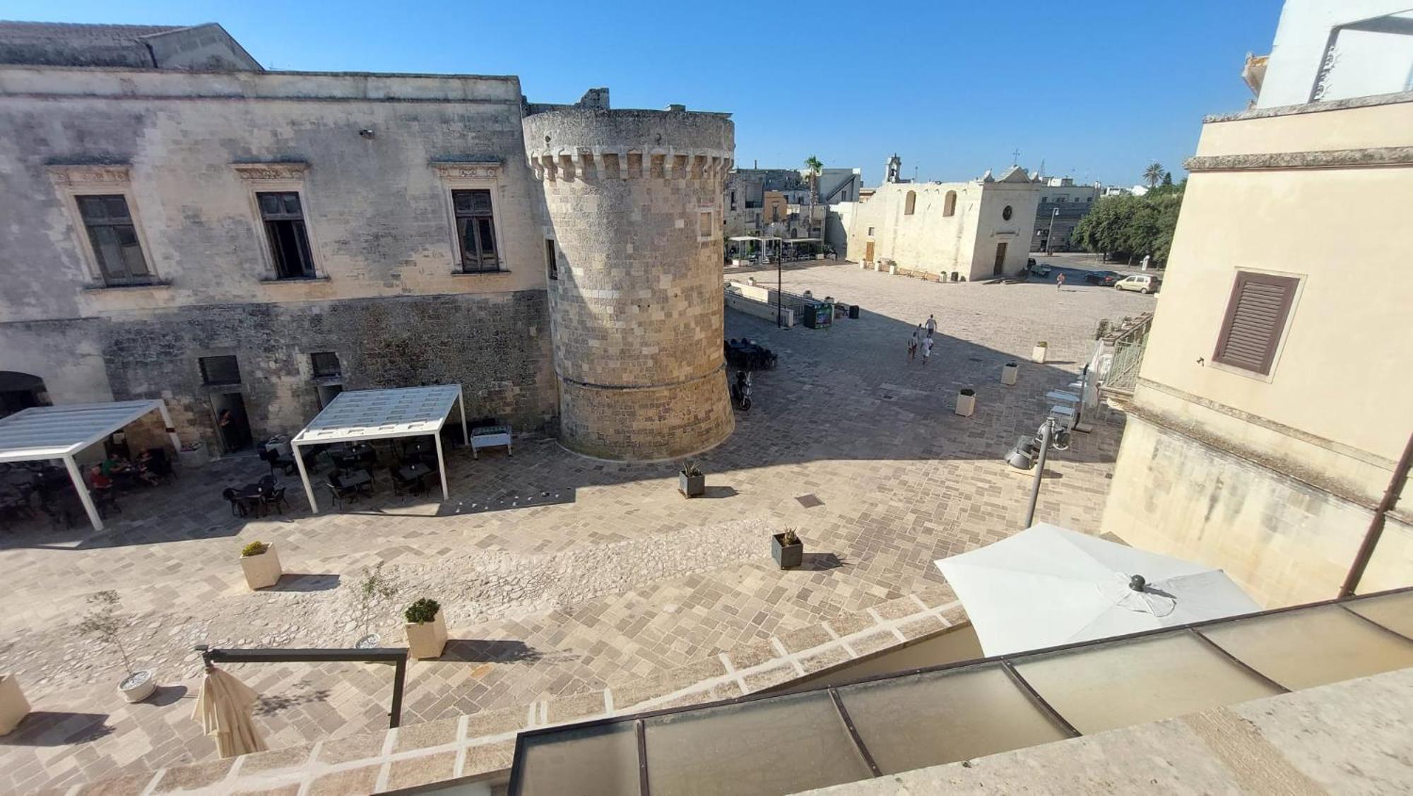 Casa Vacanze Fronte Castello マルターノ エクステリア 写真